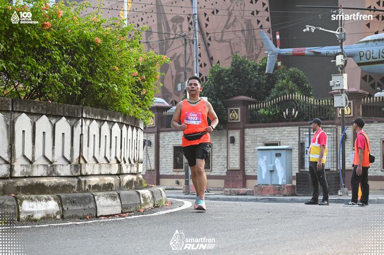 Race photo from Smartfren Run 2025 