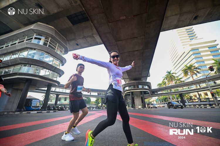Race photo from Nu Skin Run 10K