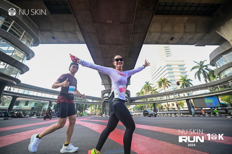 Race photo from Nu Skin Run 10K