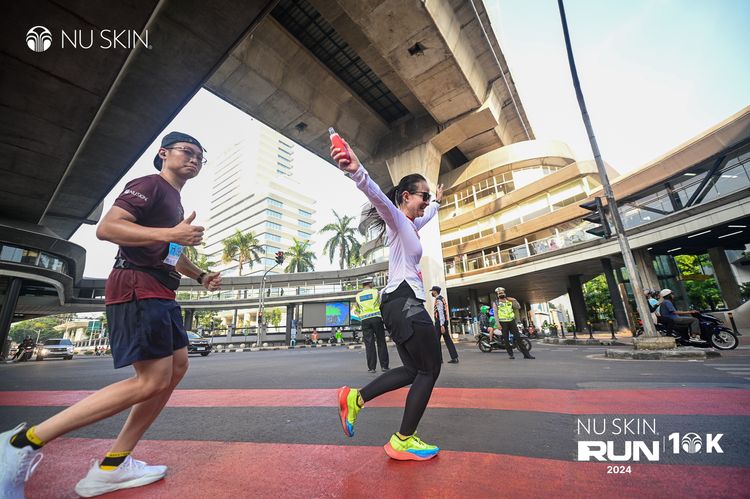 Race photo from Nu Skin Run 10K