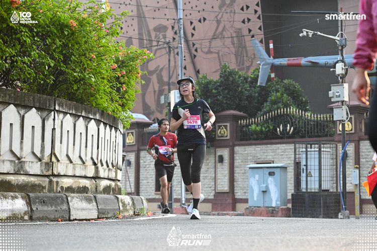 Race photo from Smartfren Run 2025 