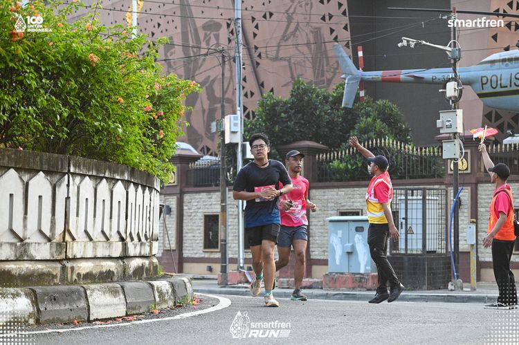 Race photo from Smartfren Run 2025 