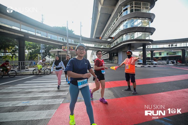 Race photo from Nu Skin Run 10K