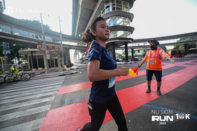 Race photo from Nu Skin Run 10K