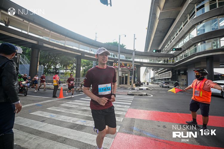 Race photo from Nu Skin Run 10K