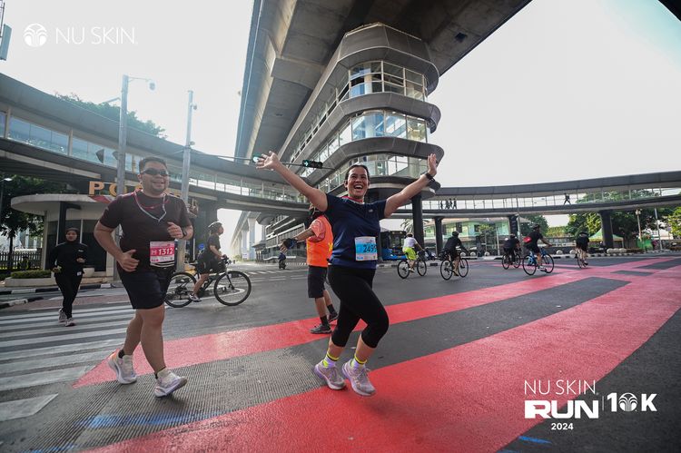 Race photo from Nu Skin Run 10K