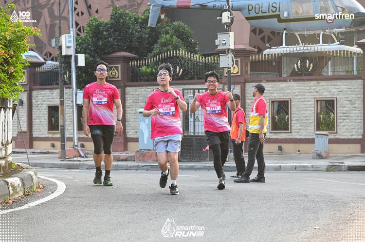 Race photo from Smartfren Run 2025 