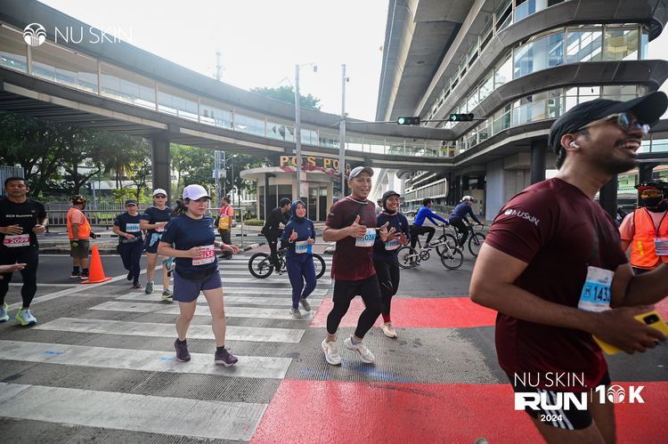 Race photo from Nu Skin Run 10K