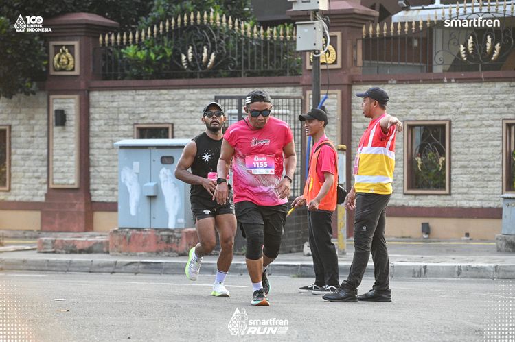 Race photo from Smartfren Run 2025 