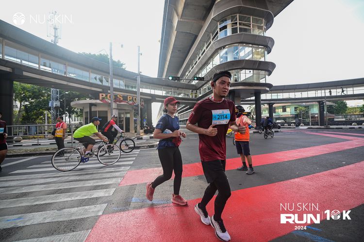 Race photo from Nu Skin Run 10K