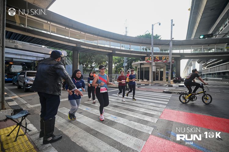 Race photo from Nu Skin Run 10K