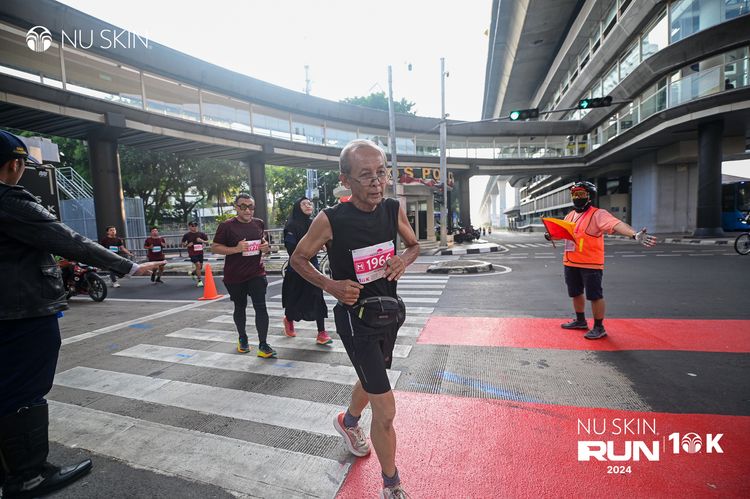 Race photo from Nu Skin Run 10K