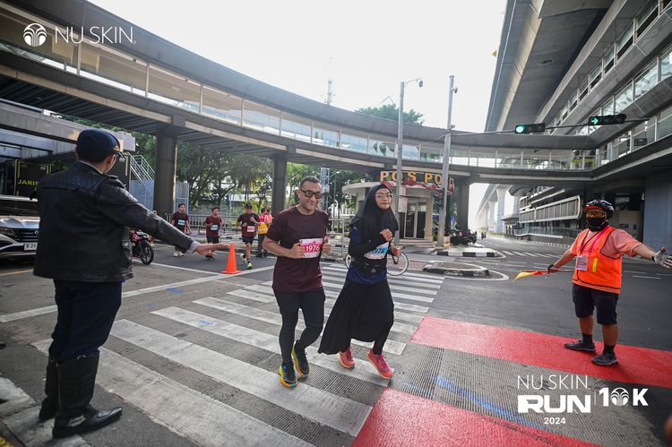 Race photo from Nu Skin Run 10K