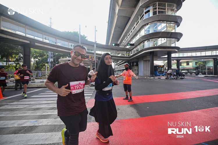 Race photo from Nu Skin Run 10K