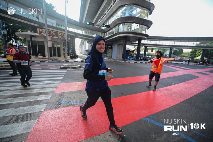 Race photo from Nu Skin Run 10K