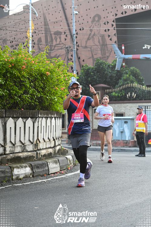 Race photo from Smartfren Run 2025 