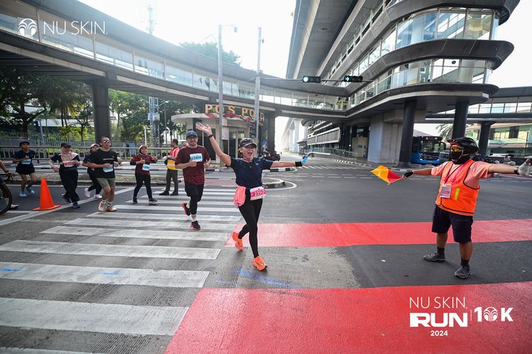Race photo from Nu Skin Run 10K