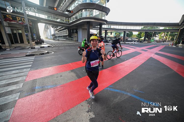 Race photo from Nu Skin Run 10K
