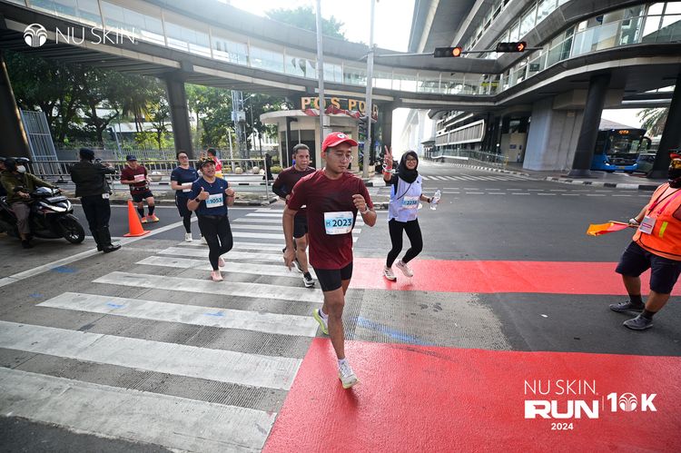 Race photo from Nu Skin Run 10K