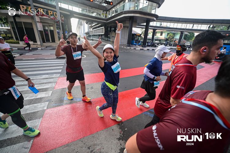 Race photo from Nu Skin Run 10K