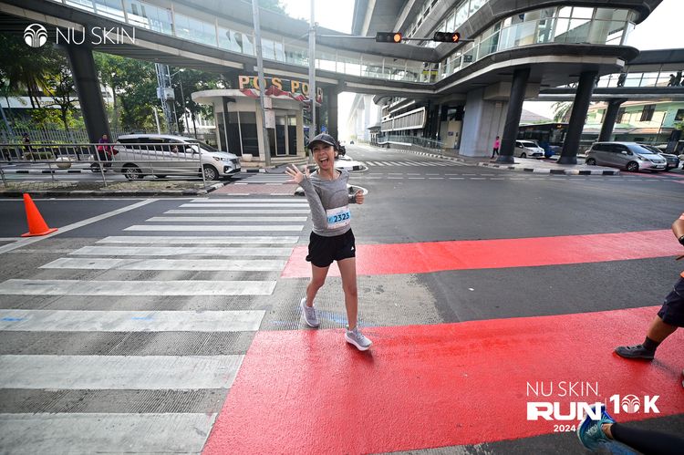 Race photo from Nu Skin Run 10K