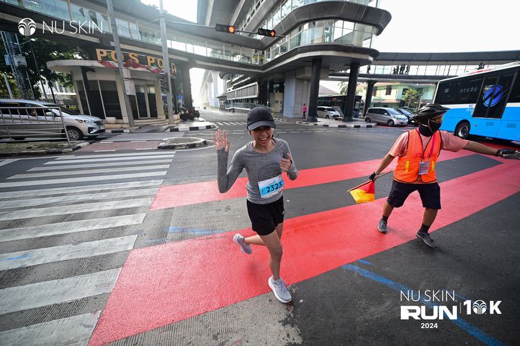 Race photo from Nu Skin Run 10K
