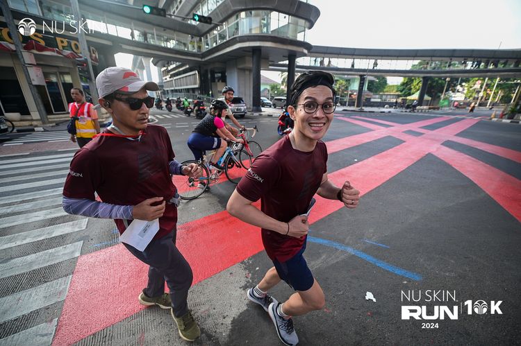 Race photo from Nu Skin Run 10K