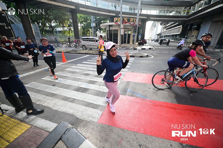 Race photo from Nu Skin Run 10K