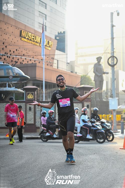 Race photo from Smartfren Run 2025 
