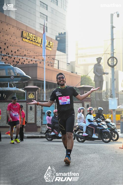 Race photo from Smartfren Run 2025 