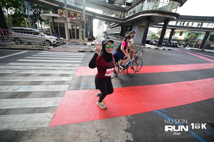 Race photo from Nu Skin Run 10K