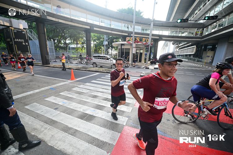 Race photo from Nu Skin Run 10K