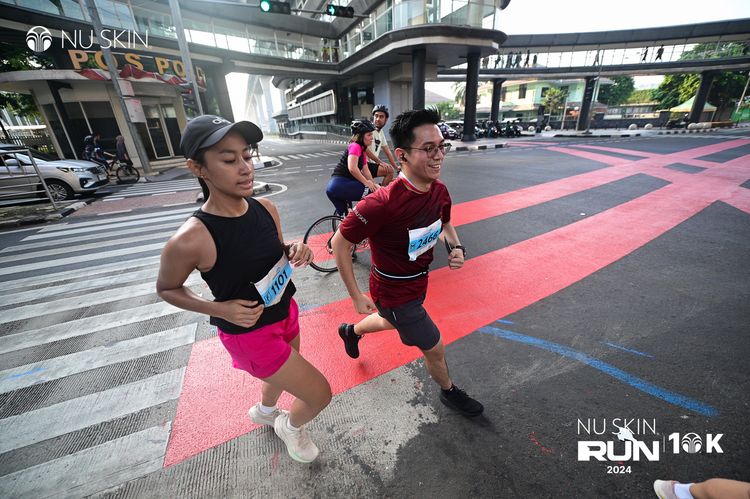 Race photo from Nu Skin Run 10K