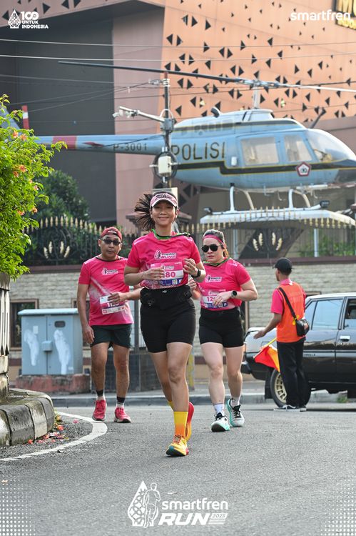 Race photo from Smartfren Run 2025 