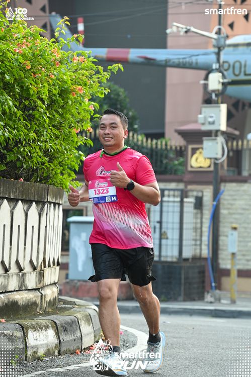 Race photo from Smartfren Run 2025 