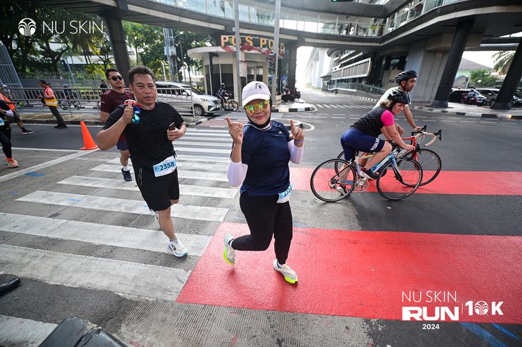 Race photo from Nu Skin Run 10K
