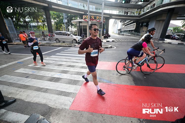 Race photo from Nu Skin Run 10K