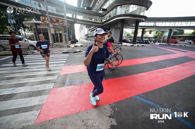 Race photo from Nu Skin Run 10K