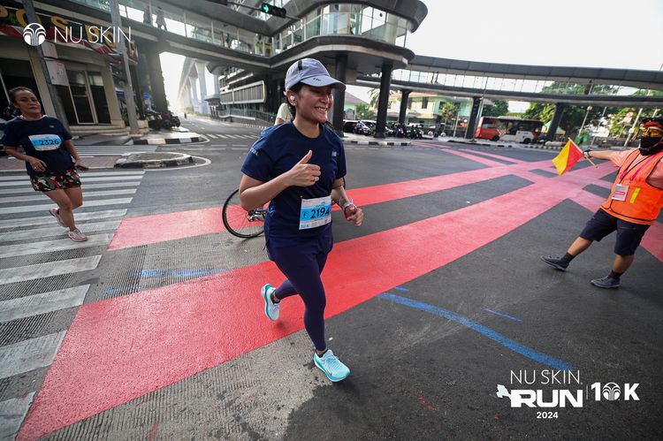 Race photo from Nu Skin Run 10K