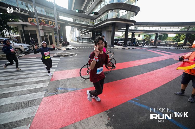 Race photo from Nu Skin Run 10K