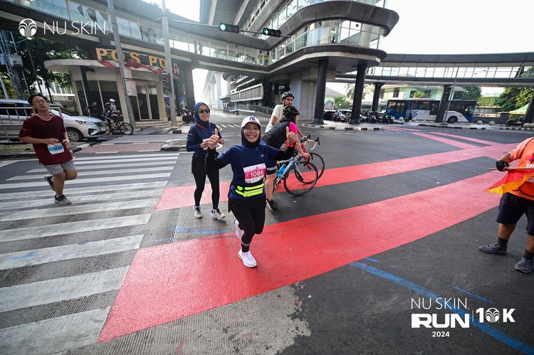 Race photo from Nu Skin Run 10K