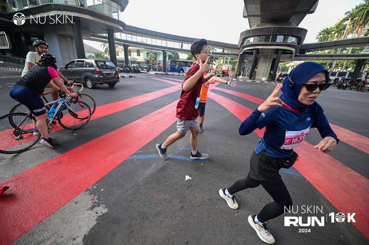 Race photo from Nu Skin Run 10K