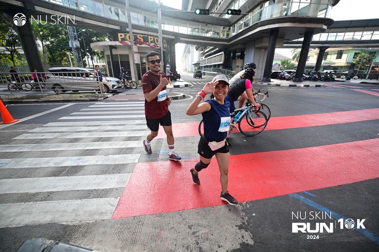 Race photo from Nu Skin Run 10K