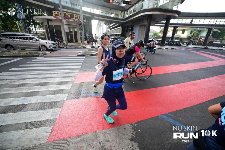 Race photo from Nu Skin Run 10K