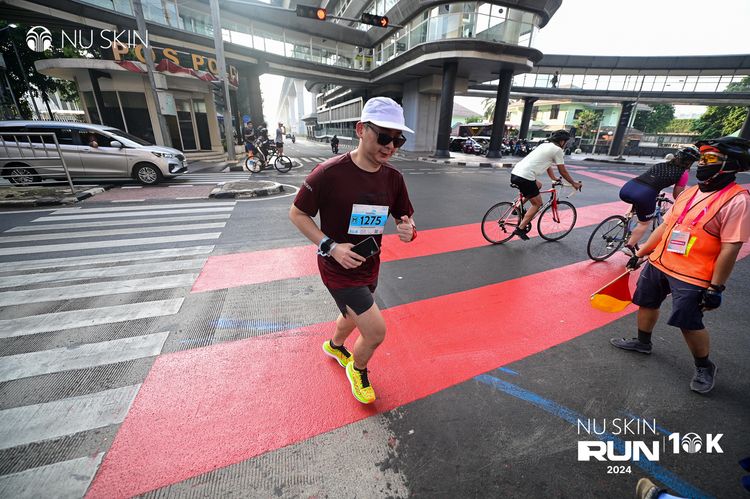 Race photo from Nu Skin Run 10K