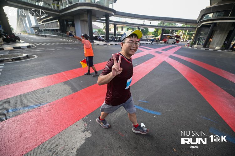 Race photo from Nu Skin Run 10K