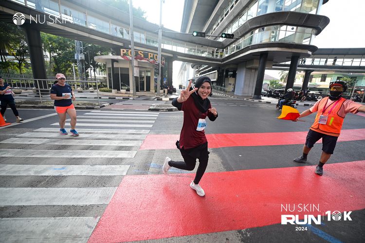 Race photo from Nu Skin Run 10K