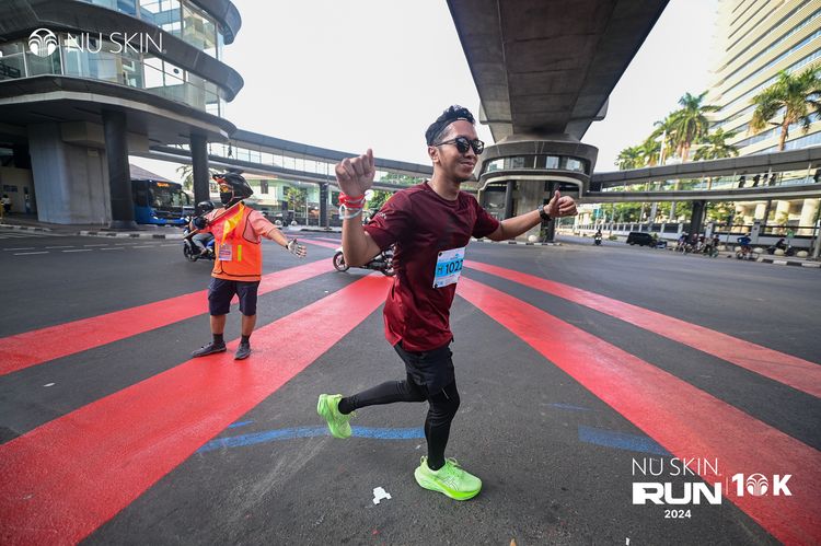 Race photo from Nu Skin Run 10K