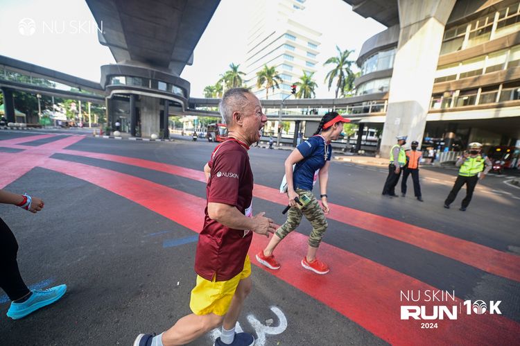 Race photo from Nu Skin Run 10K