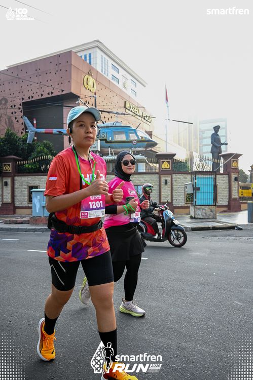 Race photo from Smartfren Run 2025 